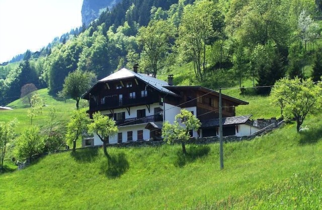 CHALET ROSE - SAINT NICOLAS LA CHAPELLE