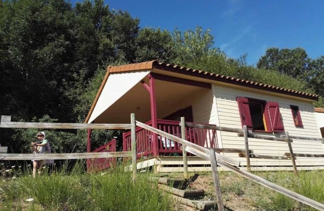 Chalet 3 étoiles - Piscine - eeiigg