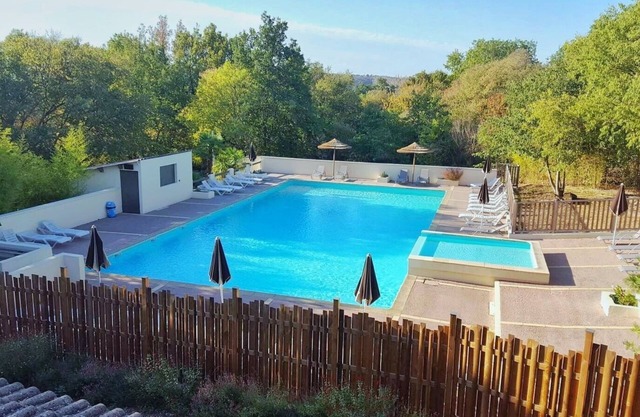 CHALET 9 -Terrace, garden furniture, beautiful view, swimming pool, summer entertainment