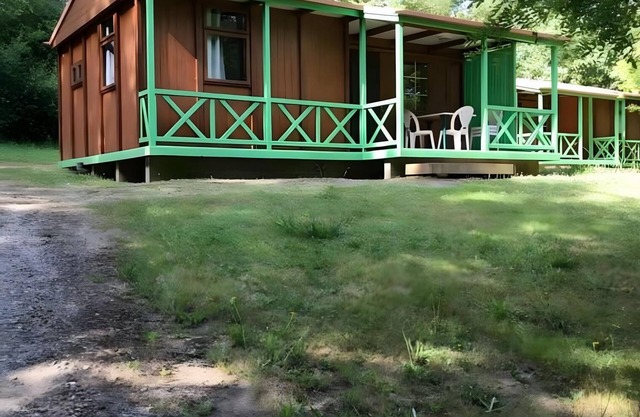 Chalet 'Campitel 4 Personnes 93' with Private Terrace, Private Garden and Wi-Fi