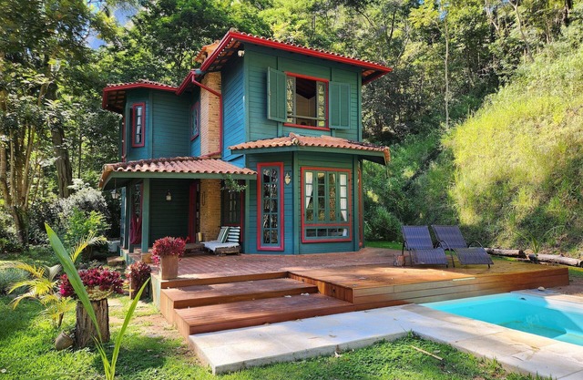 Chalet Cantagalo, charm and romance, swimming pool