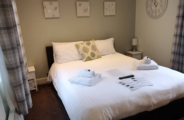 Chalet Cottages - Belle Cottage