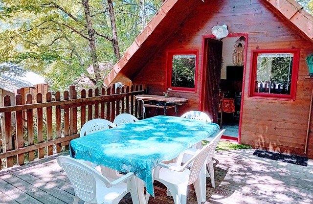 Chalet dans camping à Camon (Ariège)