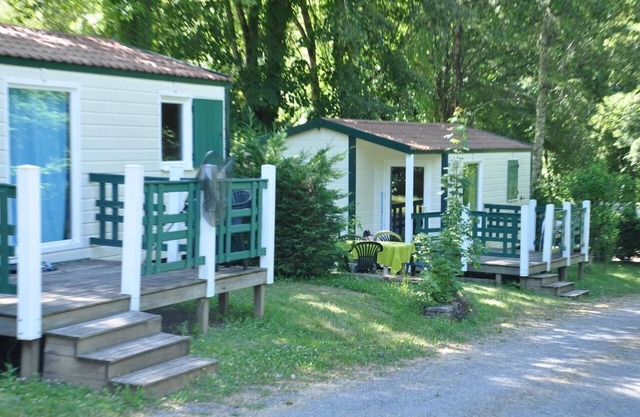 Chalet 'Du Moulin Du Châtain 1' with Shared Pool, Private Terrace and Shared Garden