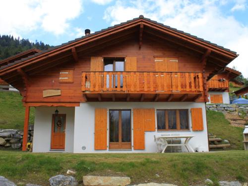 Chalet Elorian by Interhome
