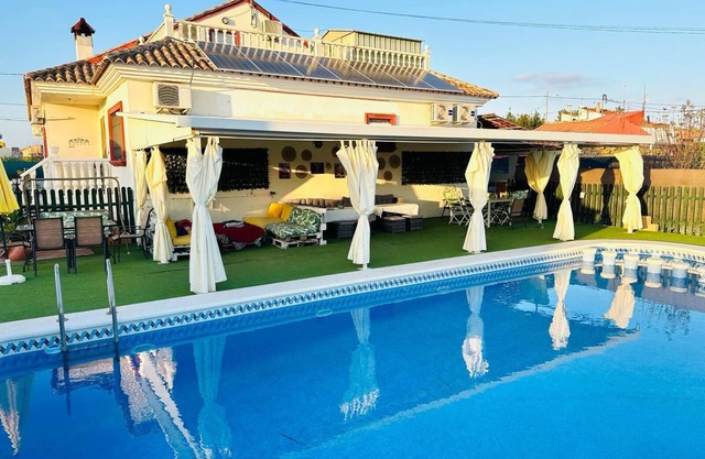 Chalet en la Huerta a 4 km de Murcia. Spa Caliente y Piscina de Verano
