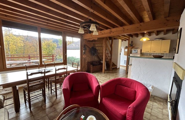 Chalet Familial A Jougne