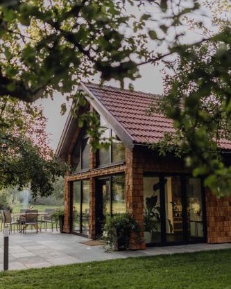 Chalet im Obstgarten
