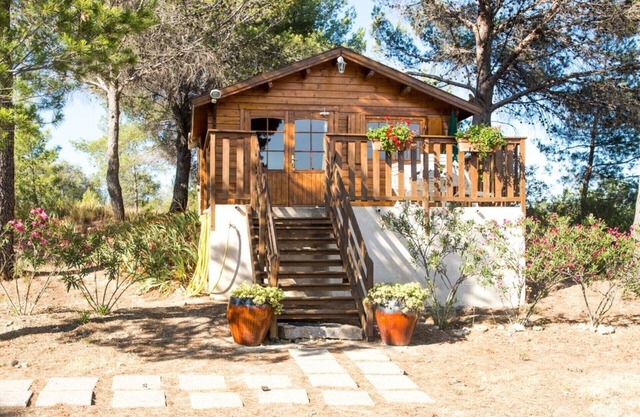 Chalet in a peaceful 2 hectare domain with heated swimming pool
