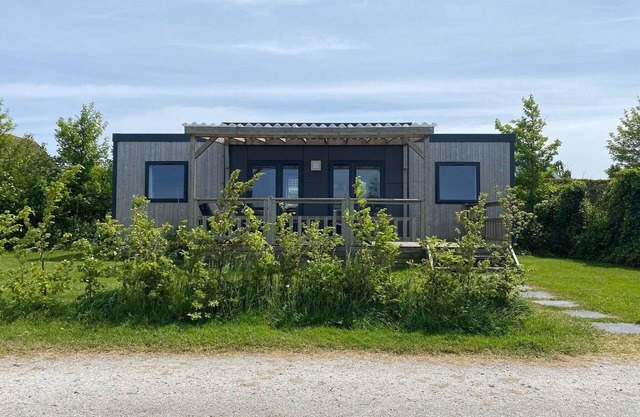 Chalet in Friesland near Nature Reserves