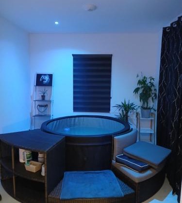 Chalet jacuzzi