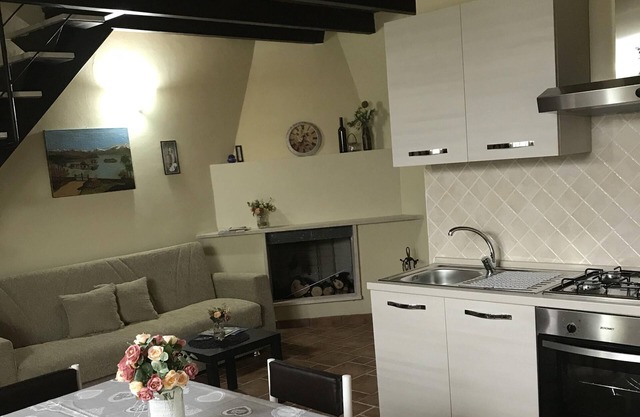 Chalet Miramonti sleeps 6, heated swimming pool, soccer field, games