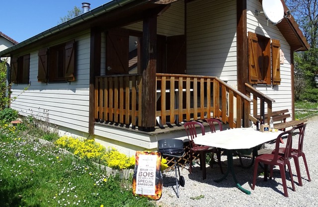 Chalet Moirans-en-Montagne, 2 bedrooms, 4 persons