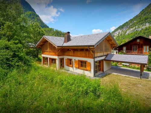 Chalet Morris - OVO Network