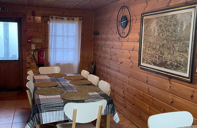 Chalet 'Sossego Serra Da Estrela' with Balcony, Wi-Fi and Air Conditioning