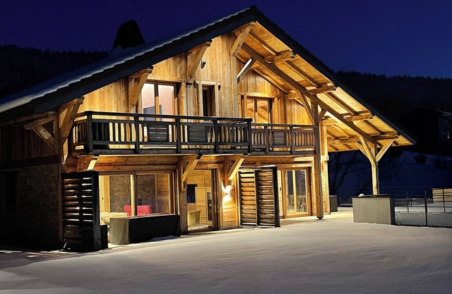 Chalets Coeur du Lac MALBUISSON/10km from METABIEF/4 people (+2)/56 m2