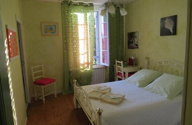 CHAMBRE D'HOTE CARIGNAN CHEZ LE VIGNERON