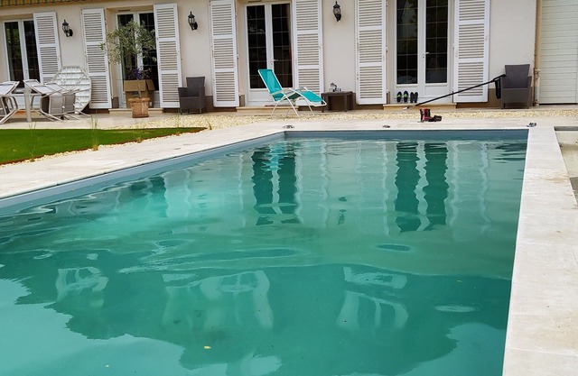 Chambre de Charme Piscine Chauffée Centre Parking Jardin