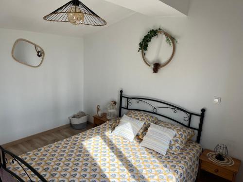 Chambre et salle de bain indépendantes