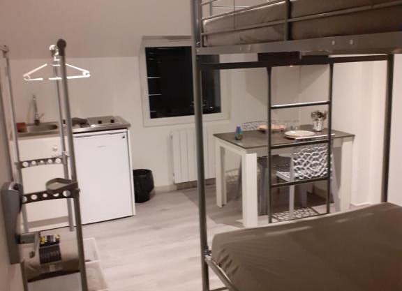 CHAMBRES ESTREES