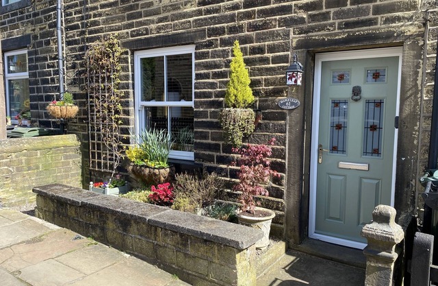 Character Cottage in Haworth. Come and Enjoy Yorkshire.Yours To Discover!