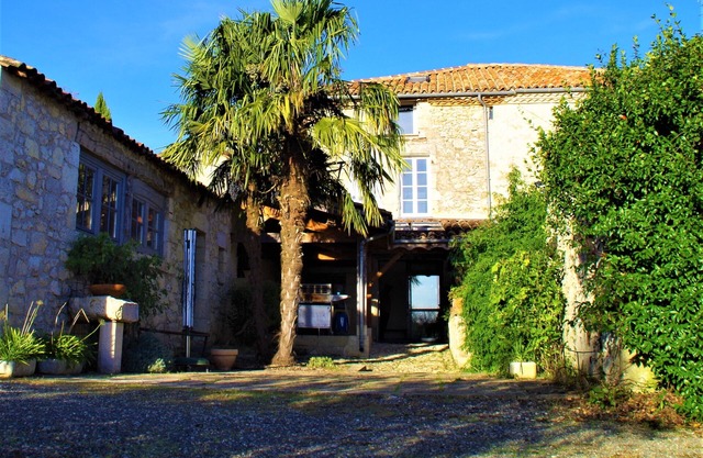 Character house in the most beautiful village in France - La Romieu -