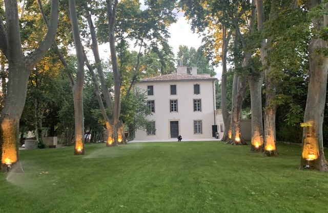 Character house set in 1 ha of listed parkland