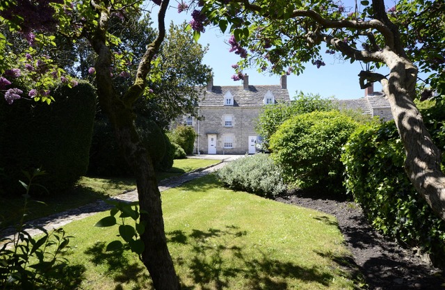 Character stone cottage walking distance from the World Heritage Jurassic Coast
