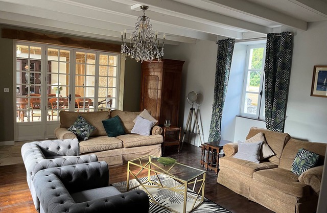 Charentaise House with Private Pool & Gardens. Sleeps 4, 6 or 8 people.