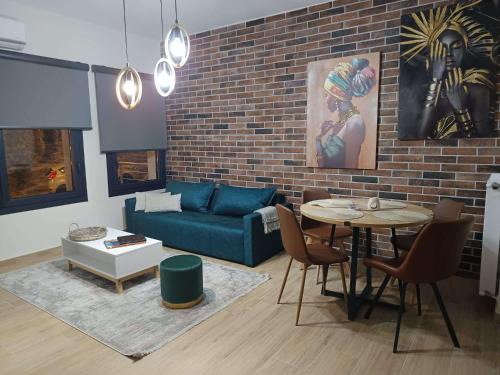 Charis Beyond the Castle