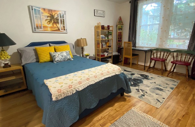 Charm and Comfort in Capitol Hilln