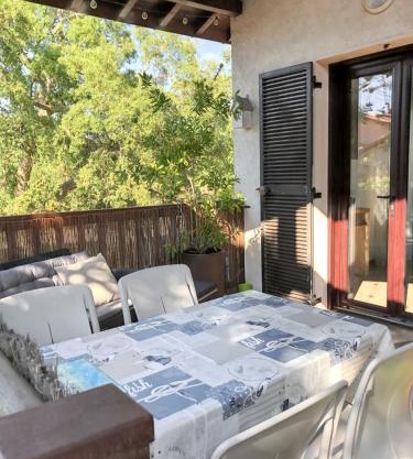 Charmant appartement à Saint-Julien 40 m² avec vue jardin