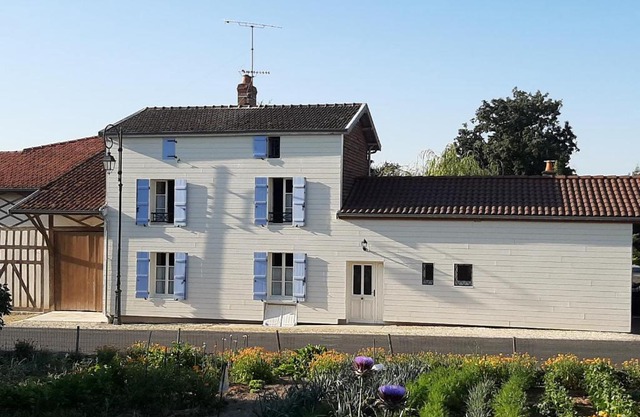 Charmant Gîte à Pans de Bois près du Lac du Der – Jardin Privatif et Activités Nautiques - FR-1-611-16