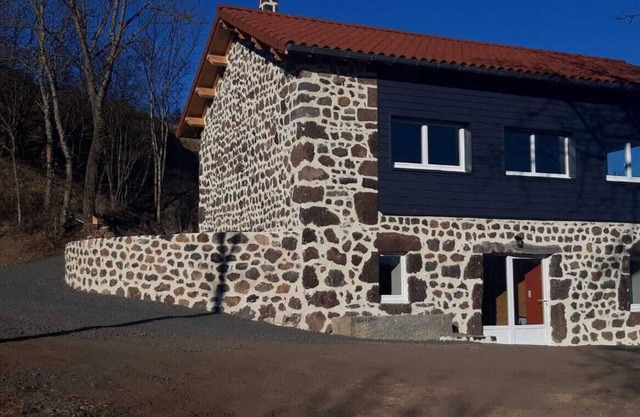 Charmant Gite Neuf Avec Beau Panorama en Pleine Nature