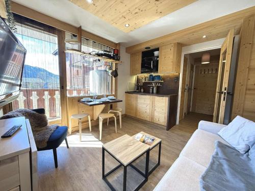 Charmant studio à 300m des pistes et commerces du Cernix - balcon, parking, casier à skis - FR-1-595-99