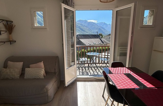 Charmant T2, vue Montagne et Piscine Couverte