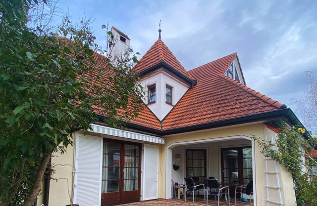 Charmantes Wohnhaus mit Garten. Familienfreundlich