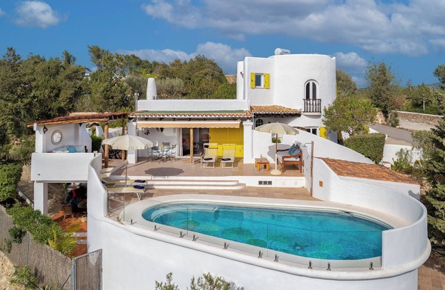 Charming villa with pool near to San Jose village