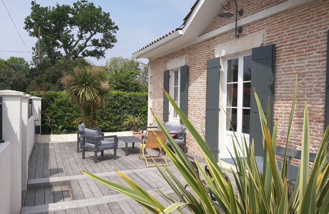 Charming Villa Mandee, 5 minutes from the Bassin beach