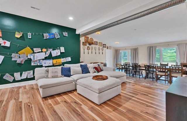 Charming 1-bedroom room with private bath in Southern Pines with WiFi and AC
