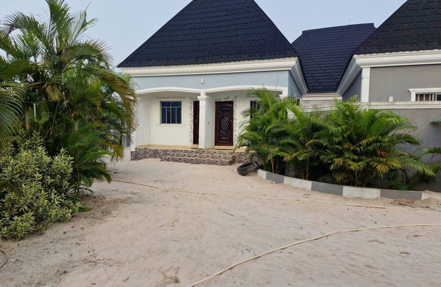Charming 1-bedroom apartment in cool Opete, Udu, Warri