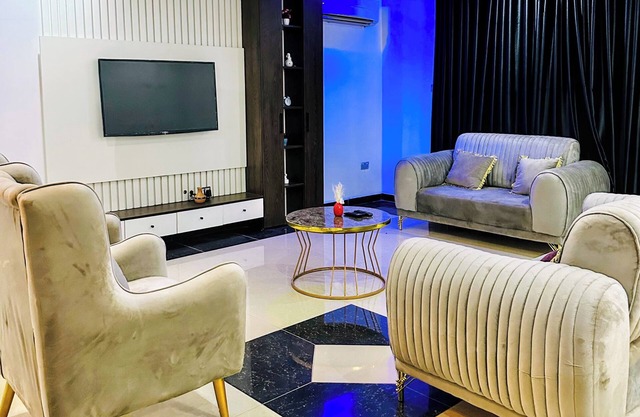 Charming 1-bedroom apartment with WiFi, AC in lovely Lugbe