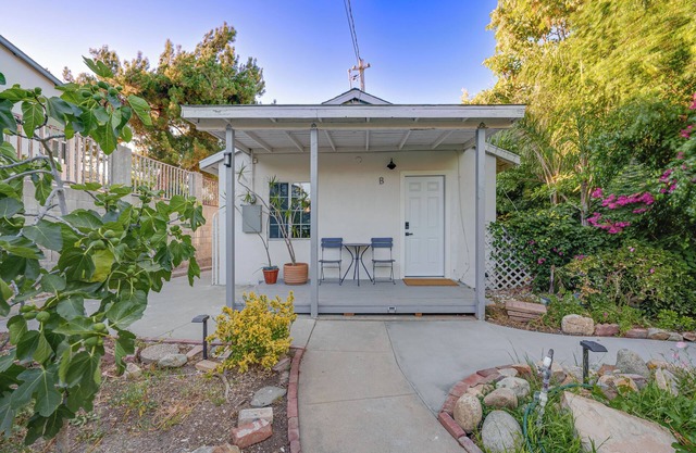Charming 1-bedroom house in Rosemead with WiFi and AC