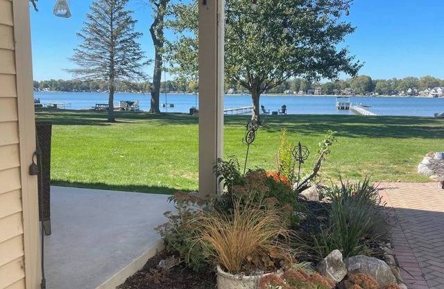 Charming 1-bedroom house on Barron Lake