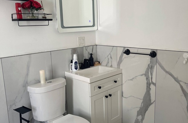 Charming 1-bedroom house close to JFK