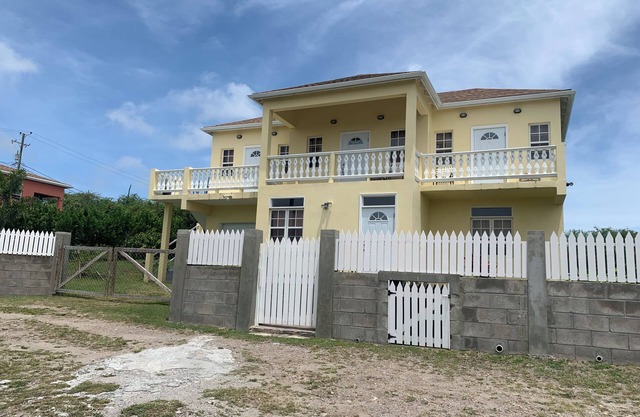 Charming 1-bedroom apartment with WiFi, AC in gorgeous St. John's Parish
