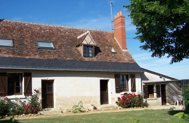 Charming 18th Century Cottage with Pool, Near Loire Castles and Vineyards