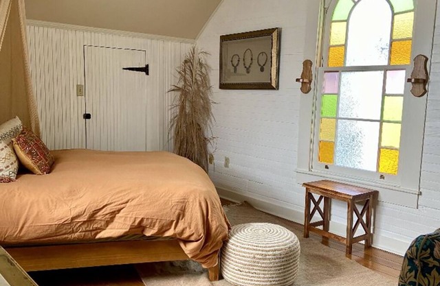 Charming 1900s Carriage House in New Orleansn