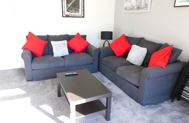 Charming 2 bed house, Perfect base for sightseeing