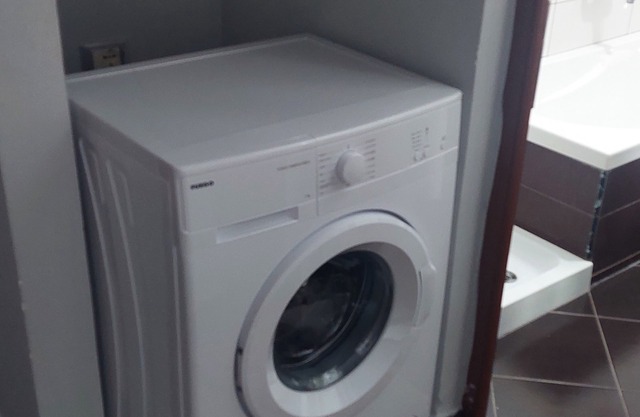 Charming 2-bedroom apartment with WiFi, AC in brilliant Gjirokastër